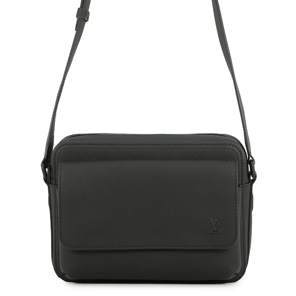 Louis Vuitton shoulder bag waxy calf leather boarding messenger black